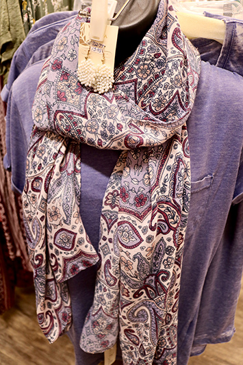 ladies purple scarf